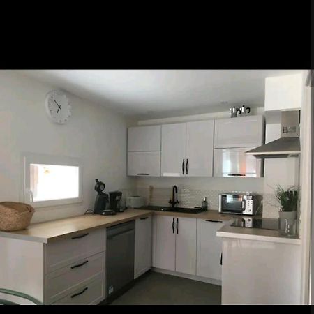 Duplex Refait A Neuf Dans Vieille Batisse Villa Prades  Exteriör bild